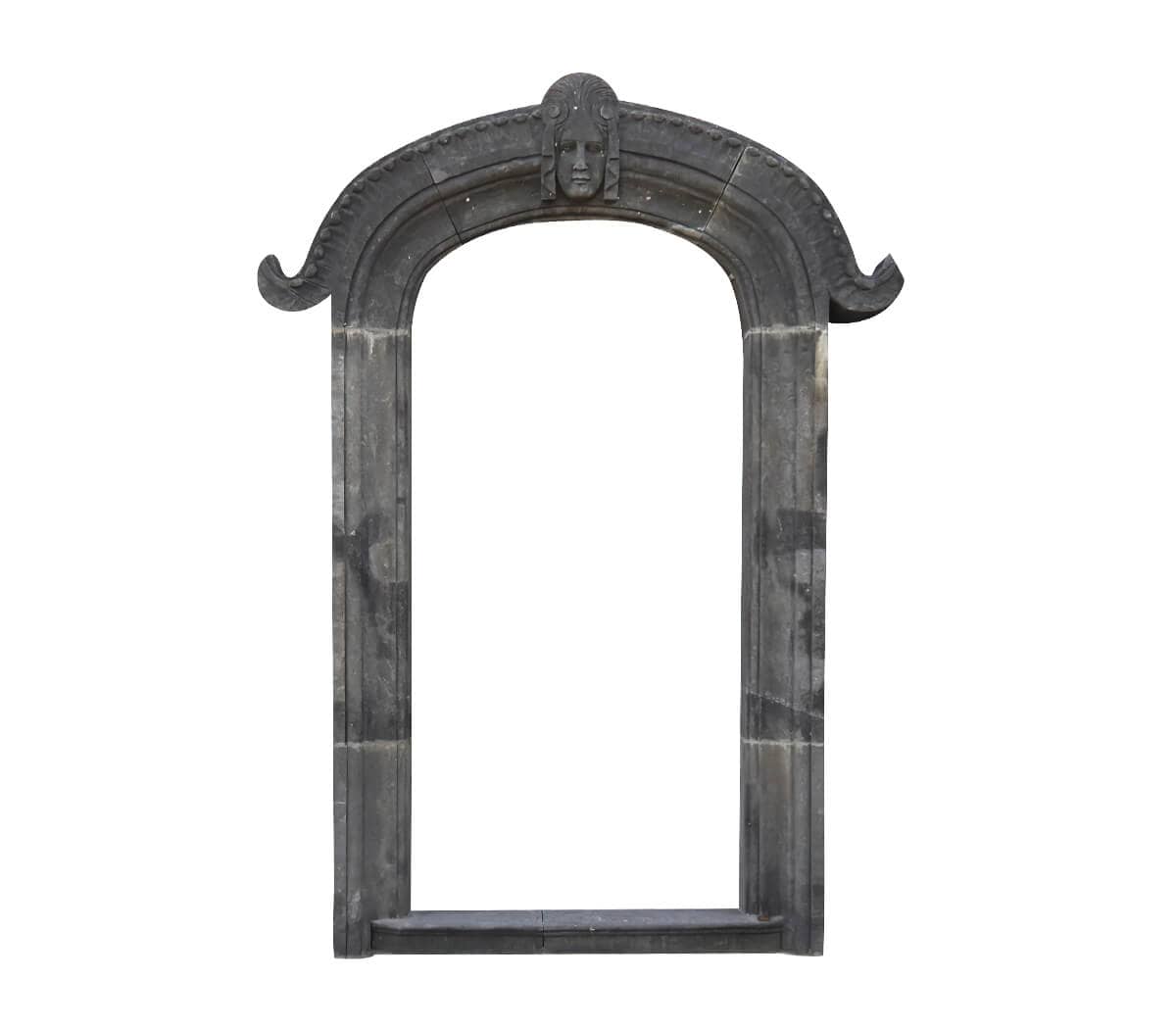 Belgisch-hardstenen-portiek