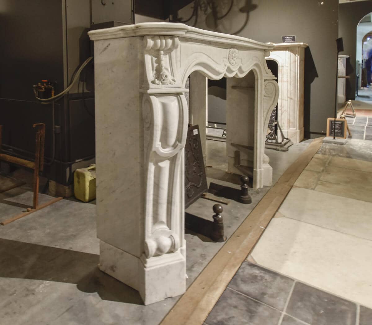 Antieke-Louis-XV-marmer-voorzetschouw