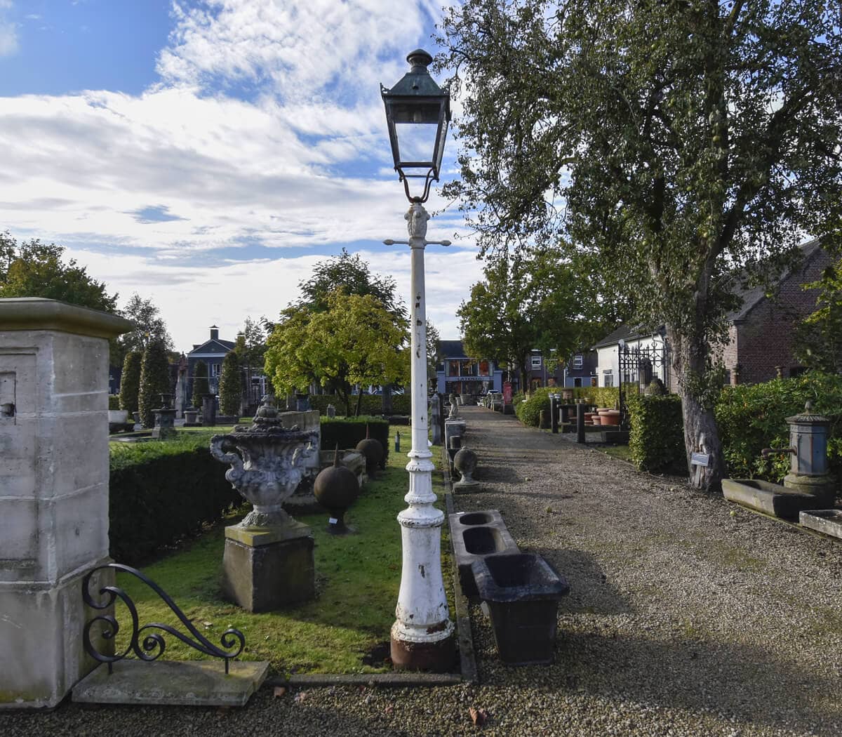 Lantaarnpaal-met-kap