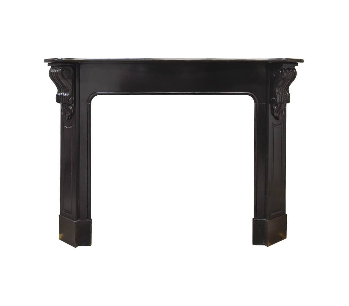 Zwart-marmeren-modillion-ombouwschouw-