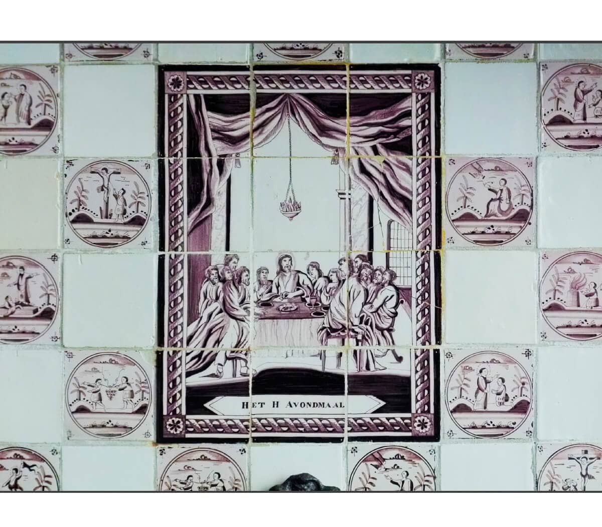 Zandstenen-zuilen-met-eiken-houten-kap