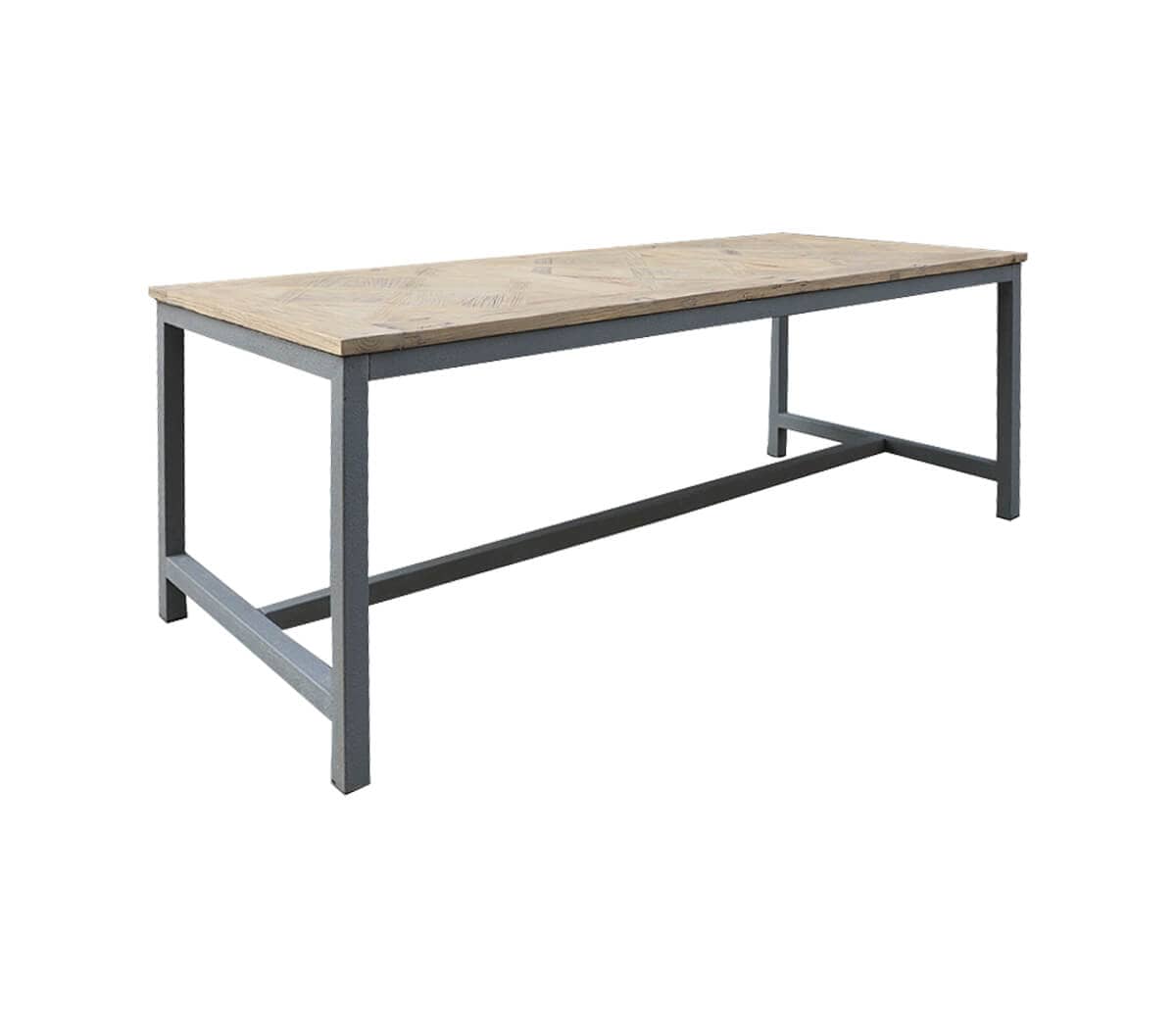 Eetafel-met-ijzeren-onderstel