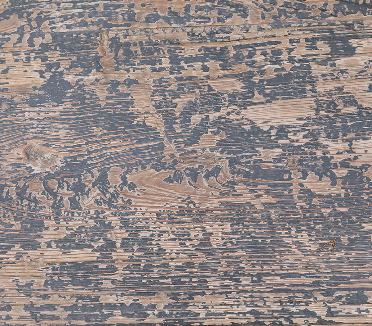 Salontafel-met-ijzeren-onderstel