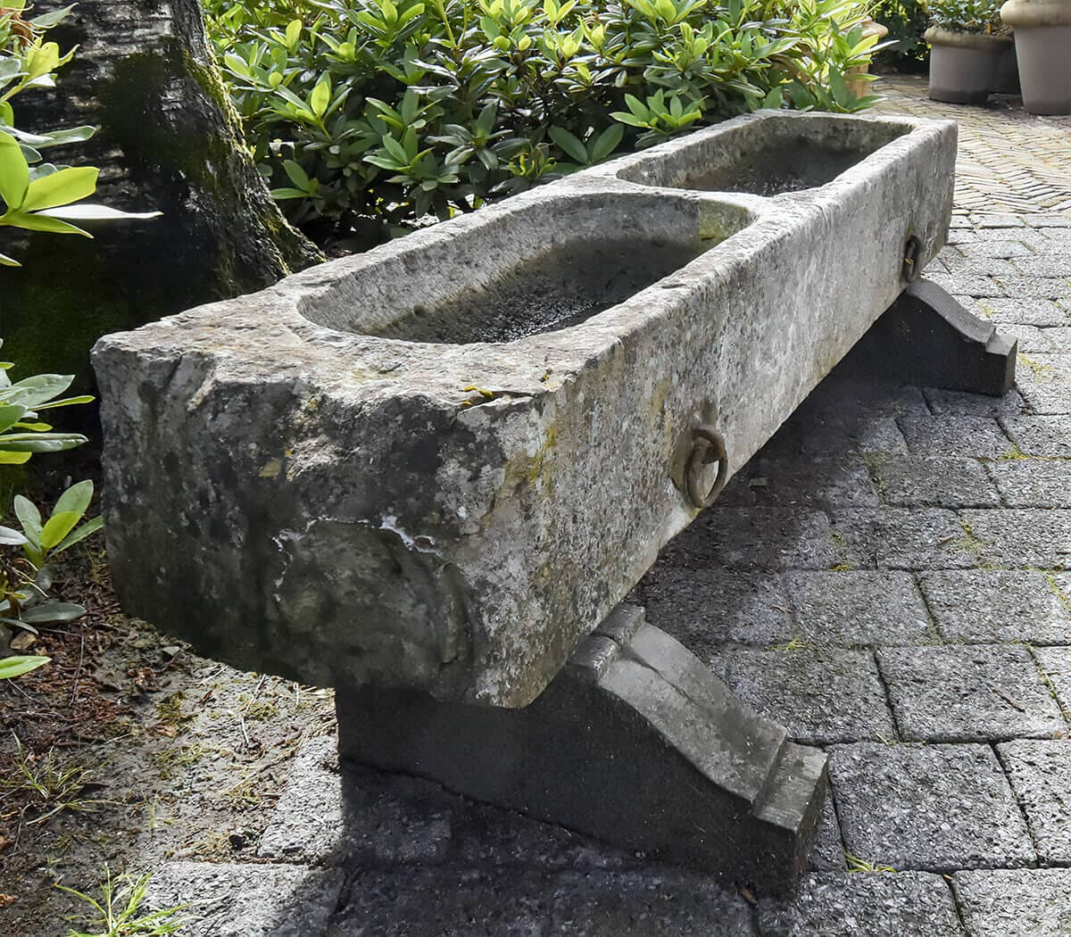 Belgisch-hardstenen-trog