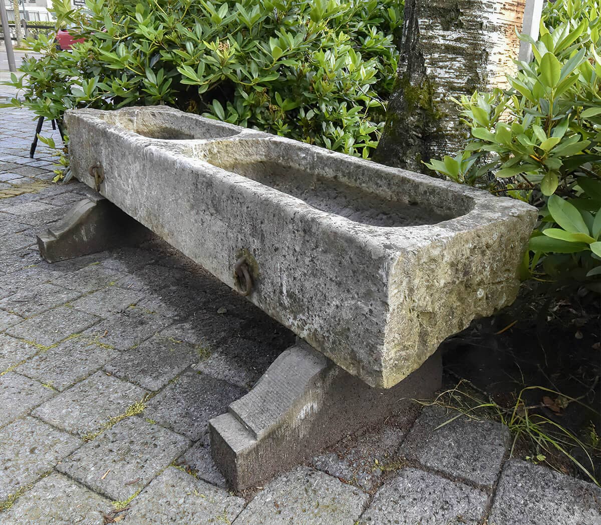 Belgisch-hardstenen-trog