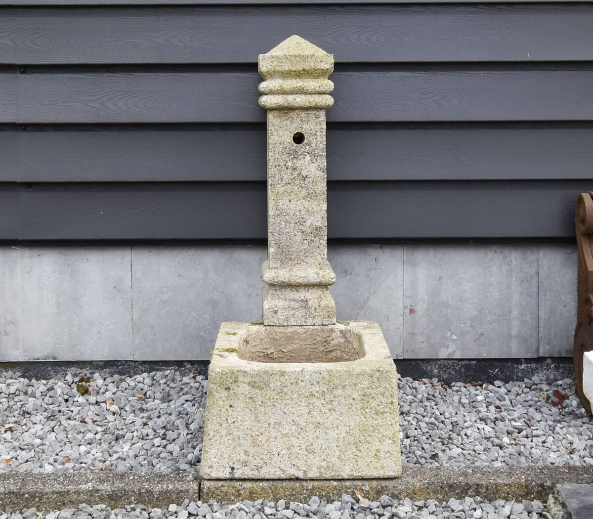 Kleine-granieten-fontein