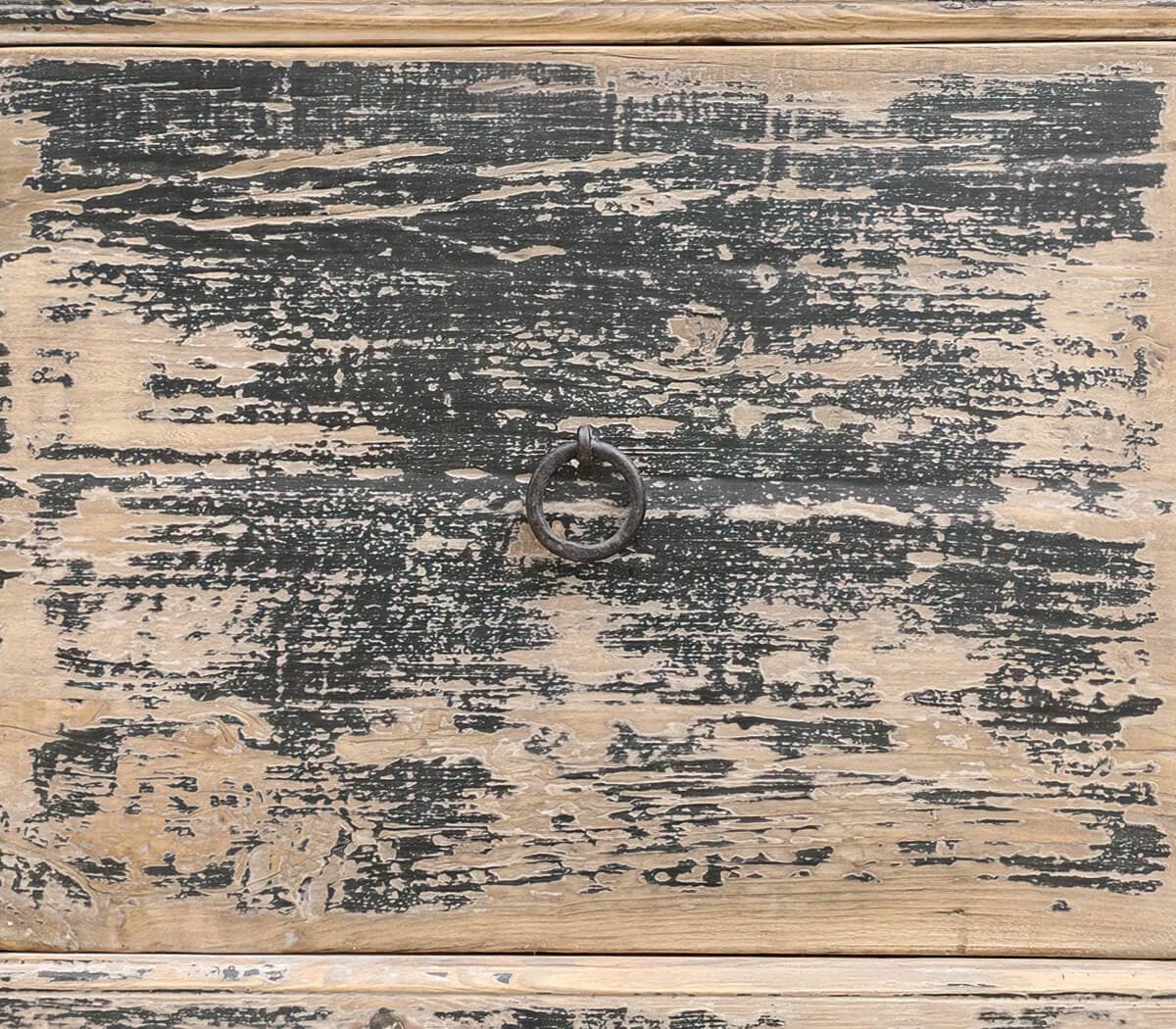 Houten-dressoir-met-lades