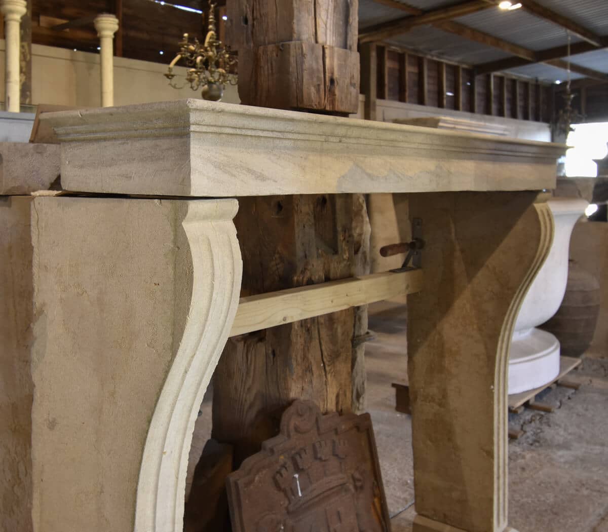 Marmerstenen-voorzetschouw