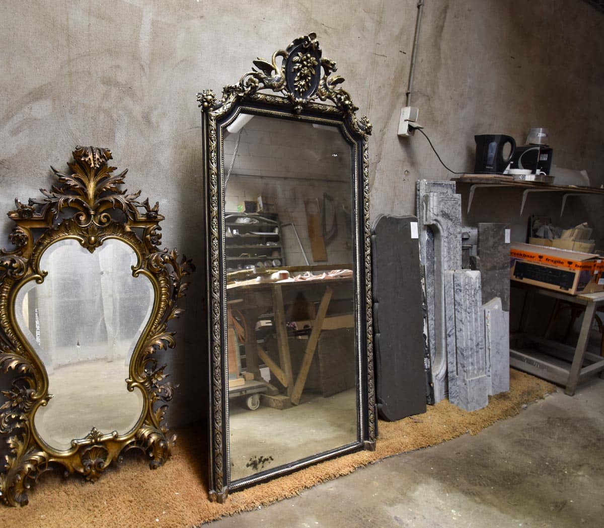 Antieke-Kuifspiegel-Met-draken