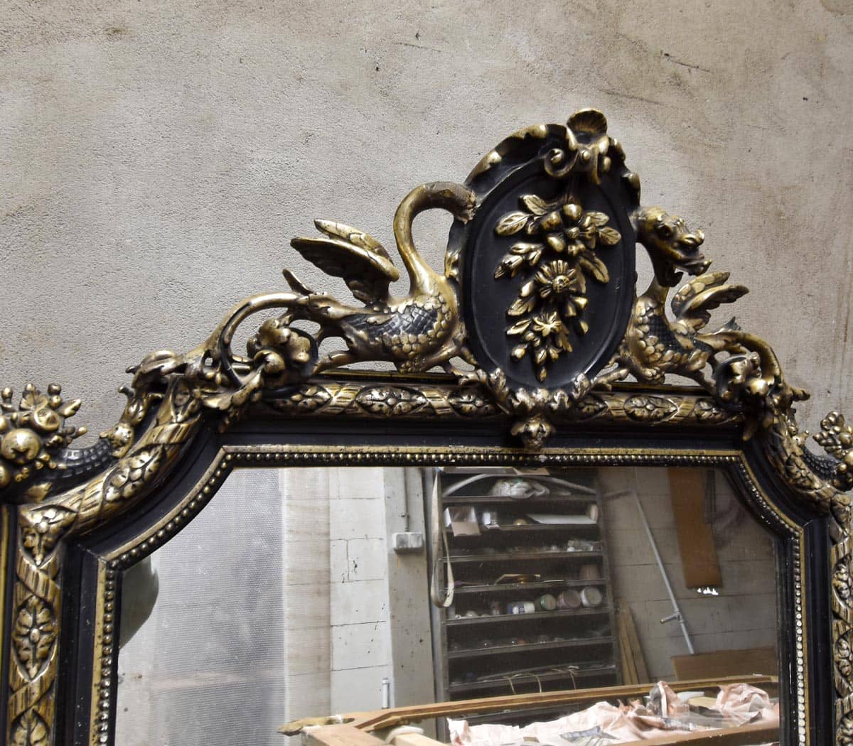 Antieke-Kuifspiegel-Met-draken