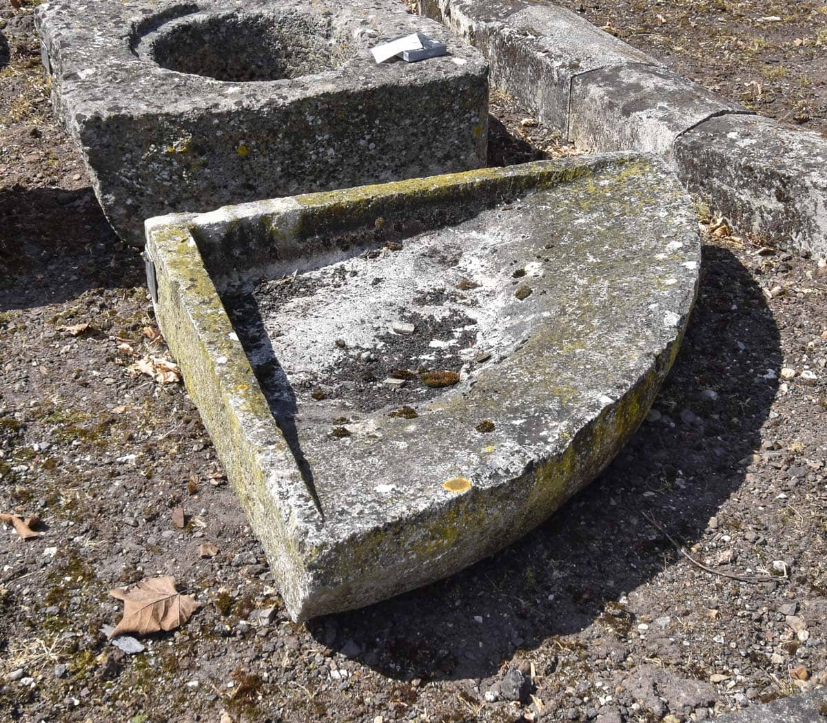 Hoek-wasbak-half-rond-