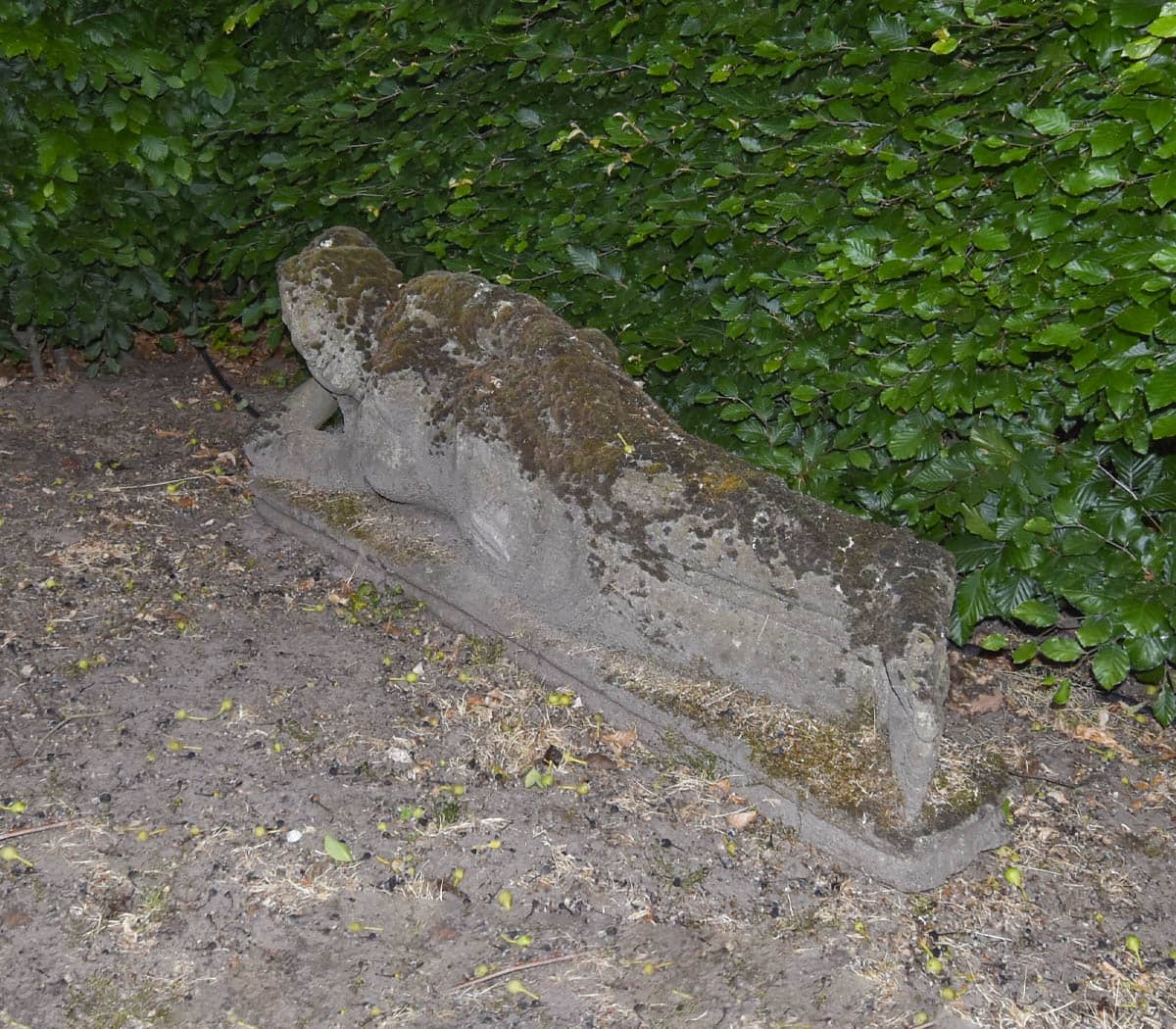 Liggende-indiase-dame