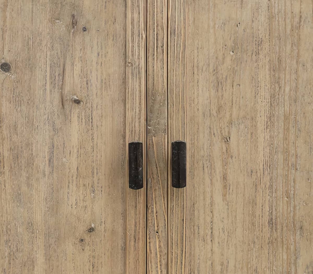 Dressoir-met-deuren-en-lades