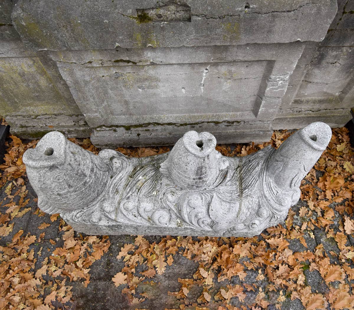 Stenen-waterspuwer-3-uitlopers