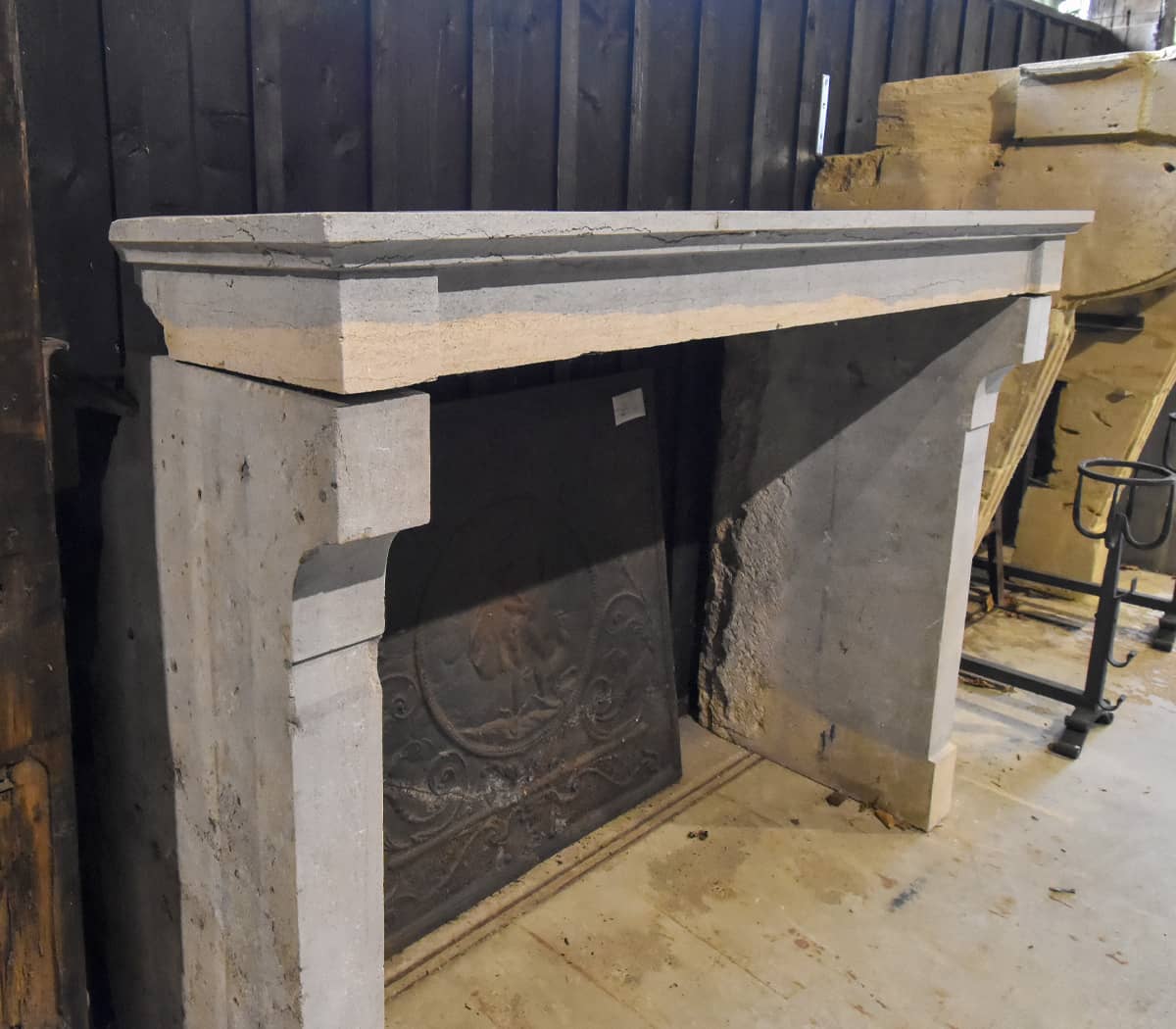 Marmerstenen-voorzetschouw