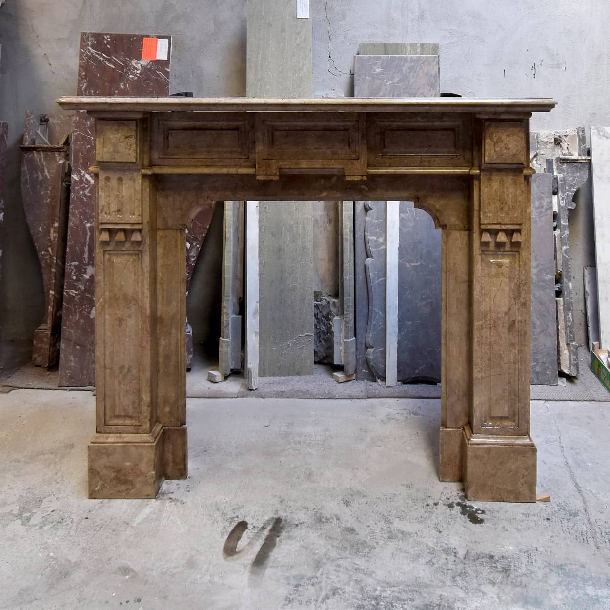 Camel-marmeren-ombouwschouw