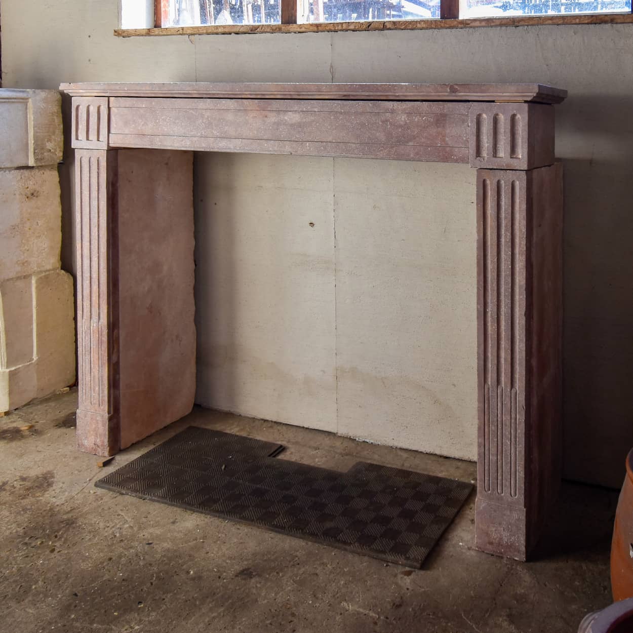 Marmerstenen-voorzetschouw