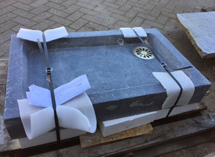 Authentieke-Belgisch-hardstenen-gootsteen-bakken