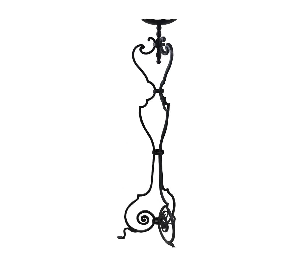 Decoratieve-hoge-kandelaar-siersmeedwerk-voor-1-grote-kaars