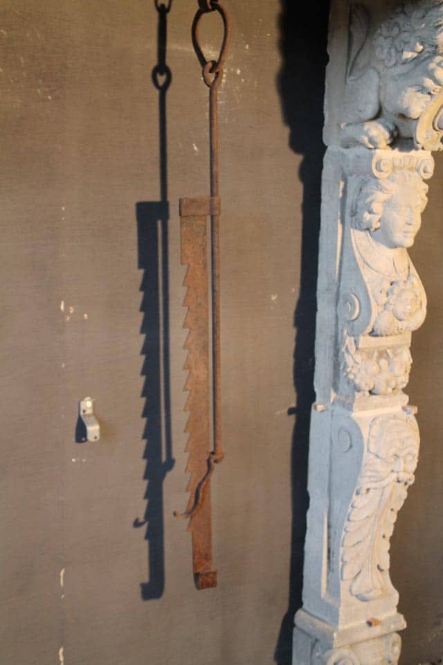 Haard-decoratie-Haak-om-een-ketel-aan-te-hangen-of-een-worst-aan-te-hangenom-te-drogen-in-de-schouw