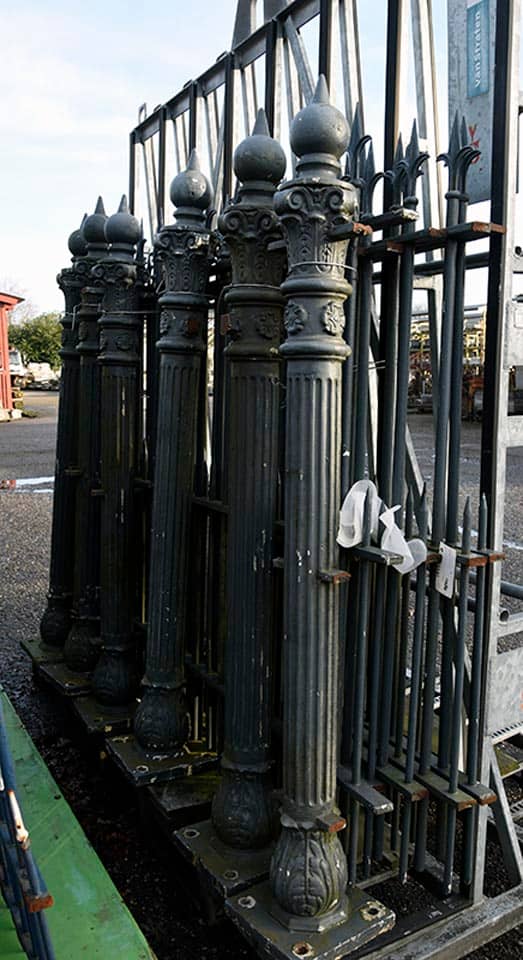 landhuispoort-met-hekwerk