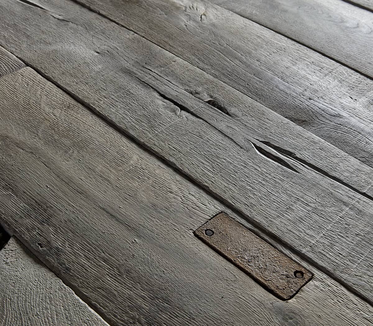 verouderd-eiken-vieuwx-gris-oude-atelier-planken