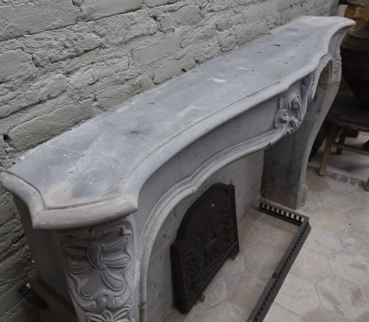 Antieke-Marmerstenen-Louis-XV-voorzetschouw
