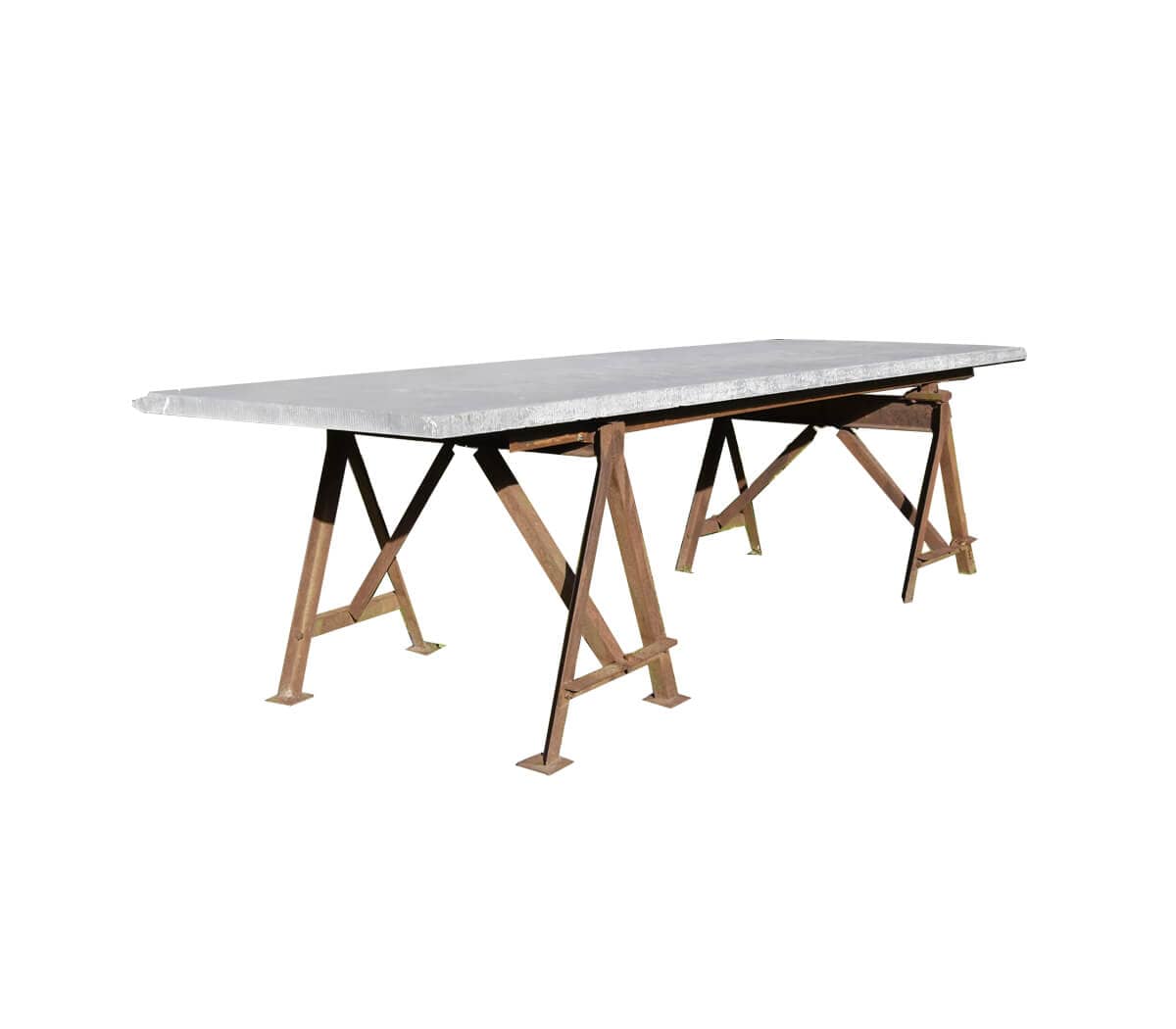 Tuintafel-ijzeren-onderstel-en-Belgisch-hardstenen-verouderd-blad