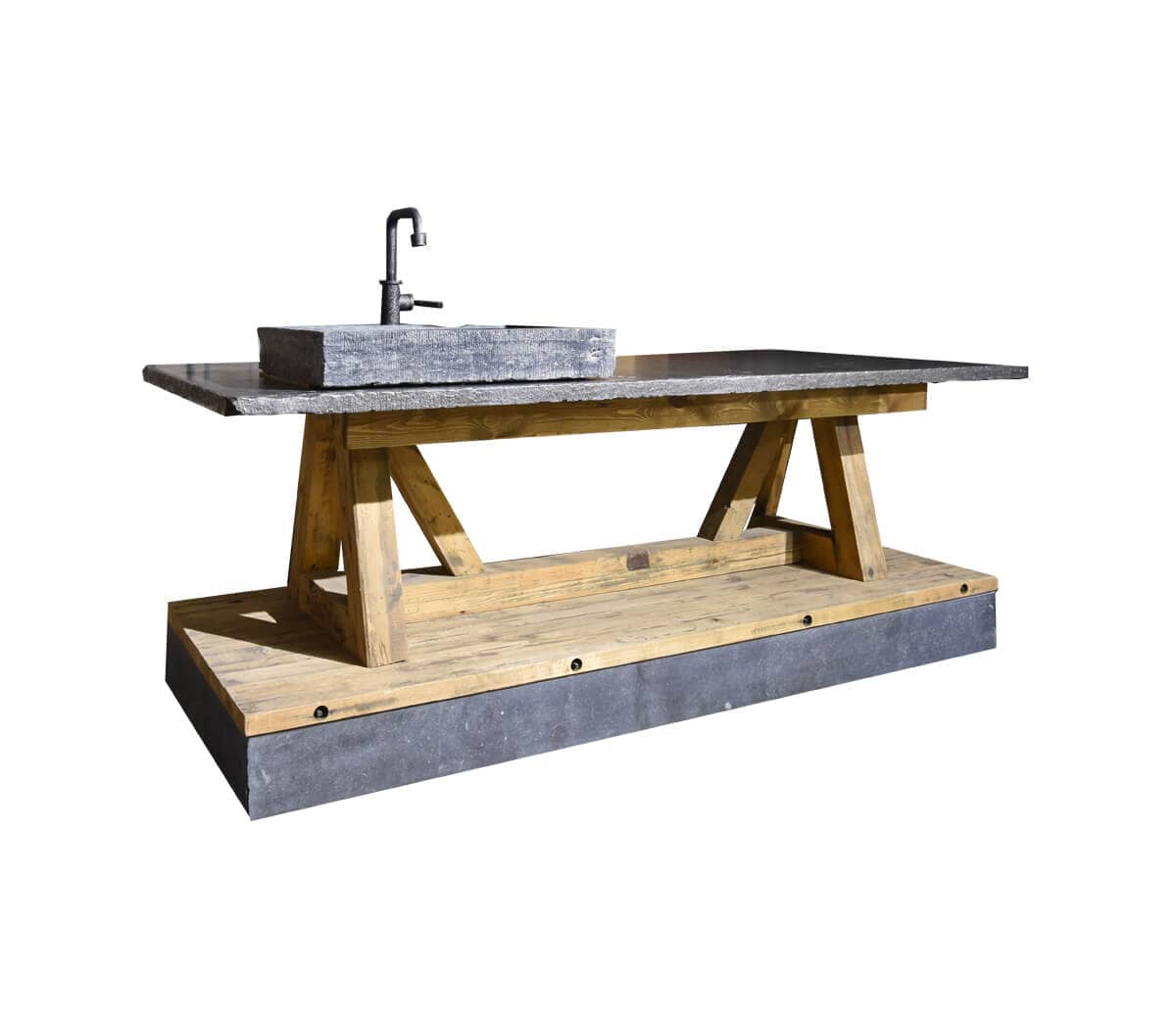 Keuken-werktafel-met-Belgisch-hardstenen-werkblad-en-spoelbak