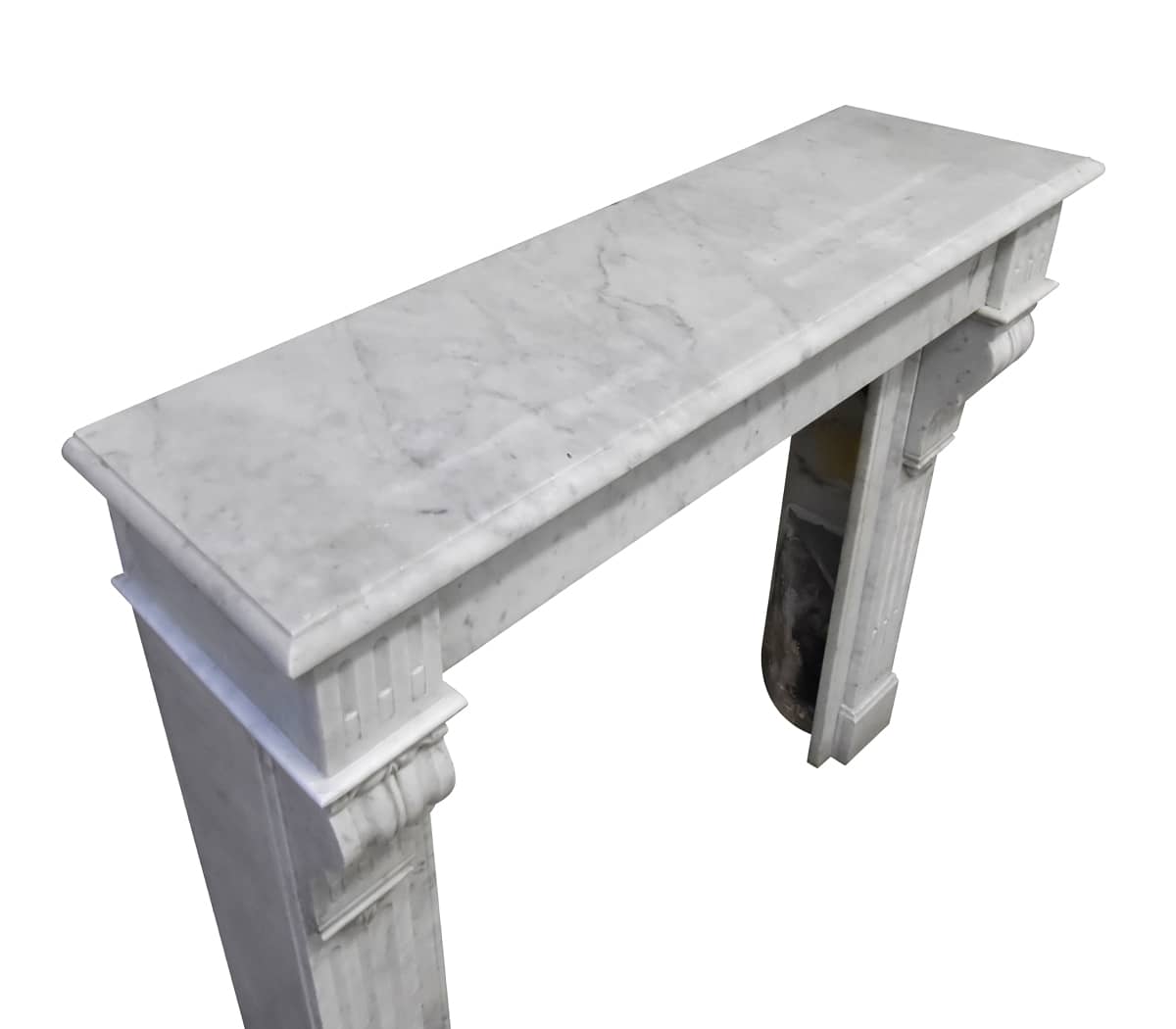 Carrara-marmeren-modillion-voorzetschouw